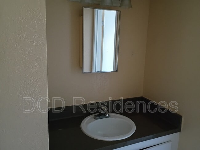 Building Photo - 1015 Griffin Rd