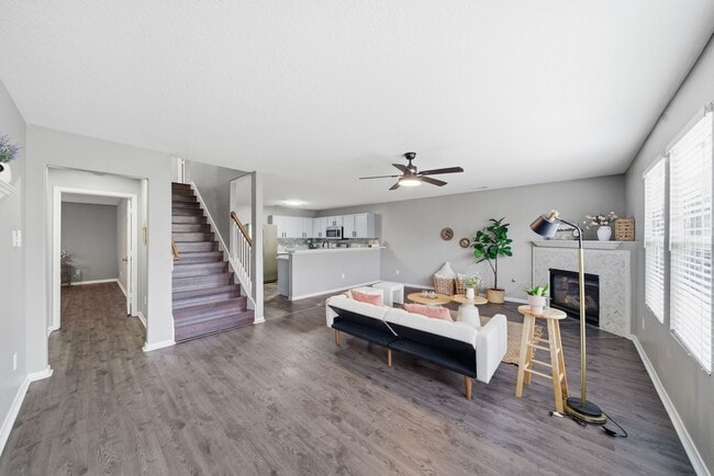 Building Photo - 14422 Leafy Tree Dr