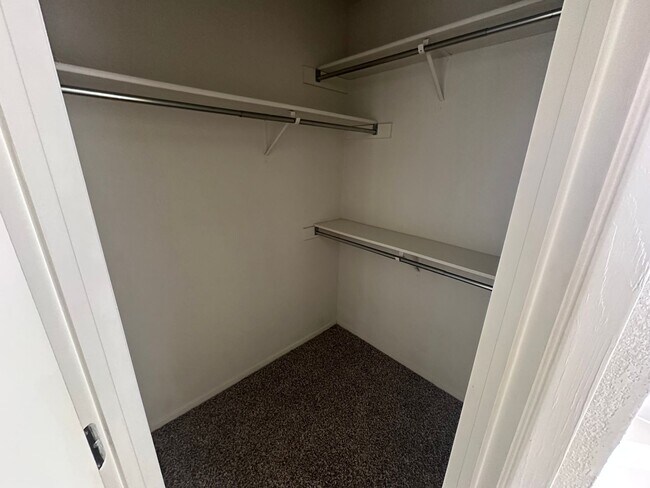 Building Photo - AVAILABLE NOW! - 2 WEEKS FREE!