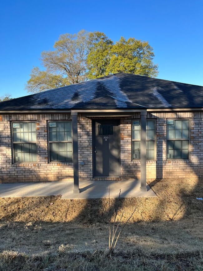 Primary Photo - NEW CONSTRUCTION 3 bed 2 bath duplex