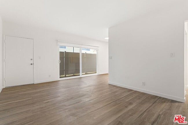 Building Photo - 1433 Brockton Ave