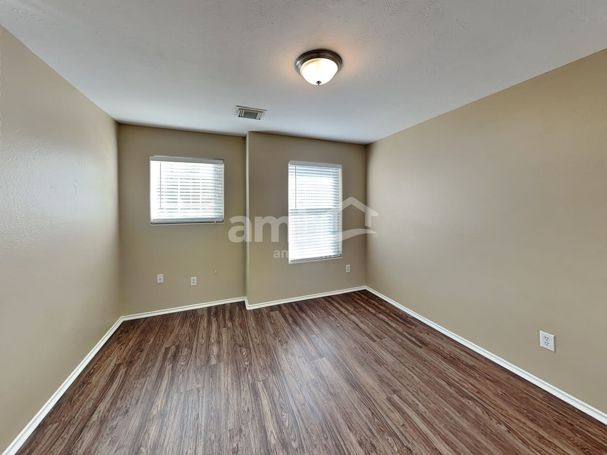 Building Photo - 8915 Chisholm Wood Ln