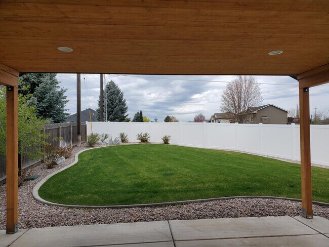 Building Photo - Craftsman 1 Story Zero Step House