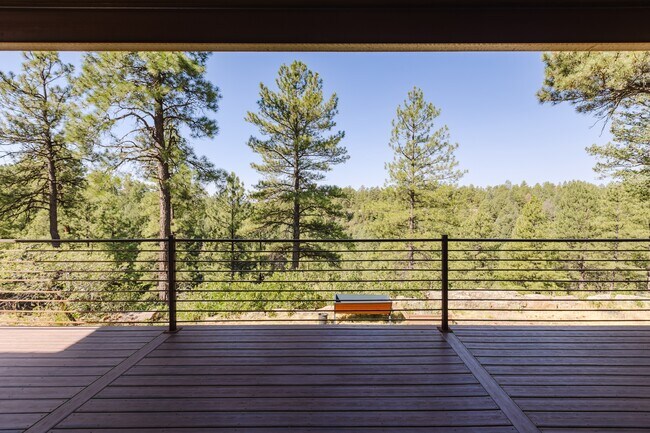 Building Photo - 642 Twincreek Cir