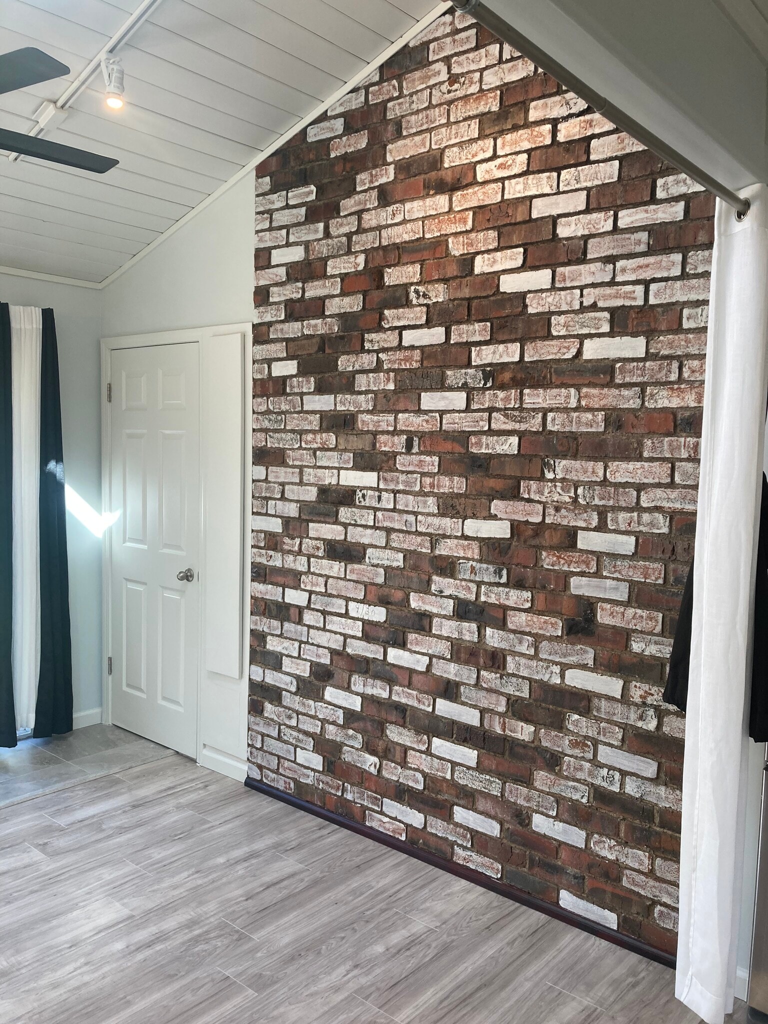 Building Photo - 140 Mendocino Pl