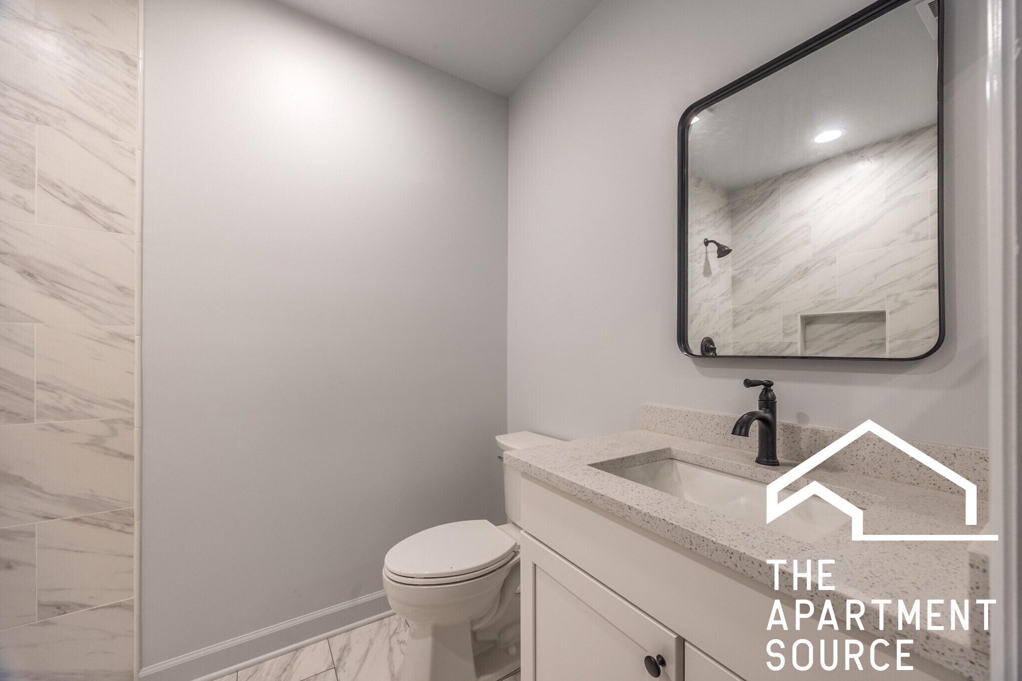 Building Photo - 3708 N Sawyer Ave