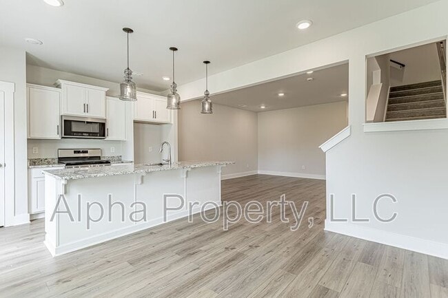 Building Photo - 124 Keel Ln