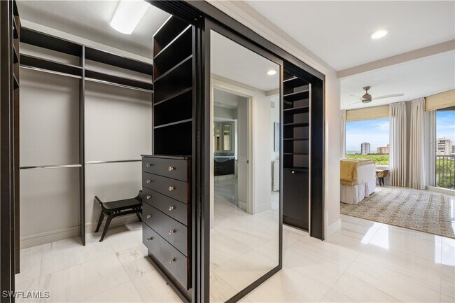 Building Photo - 7575 Pelican Bay Blvd