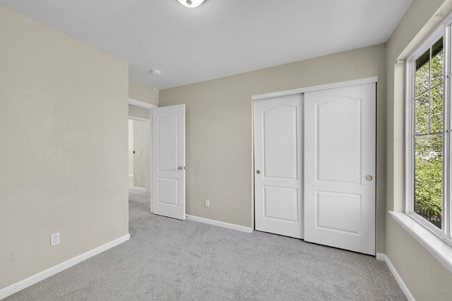 Building Photo - $1,995 - 4 Bed,2.5 Bathroom Home  in Colorado Springs with in Unit Laundry and Fenced in yard!