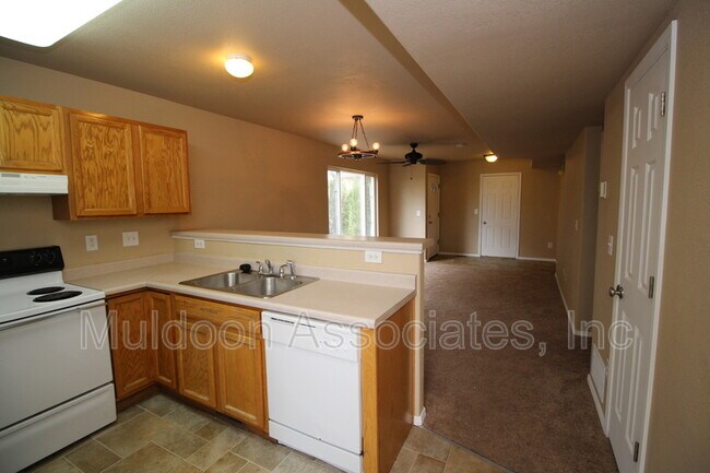 Building Photo - 7829 Antelope Valley Point