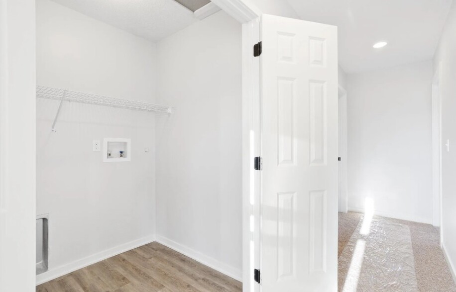 Building Photo - 20875 S Ct