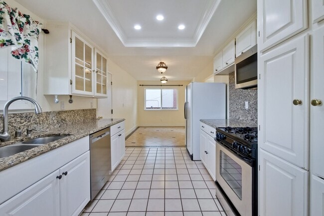 Building Photo - Beautifully Updated 3 Bed 2 Bath Home in Prime Milpitas Location!