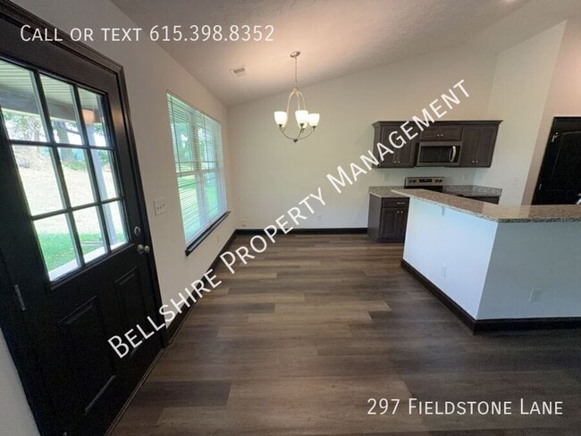Building Photo - 297 Fieldstone Ln