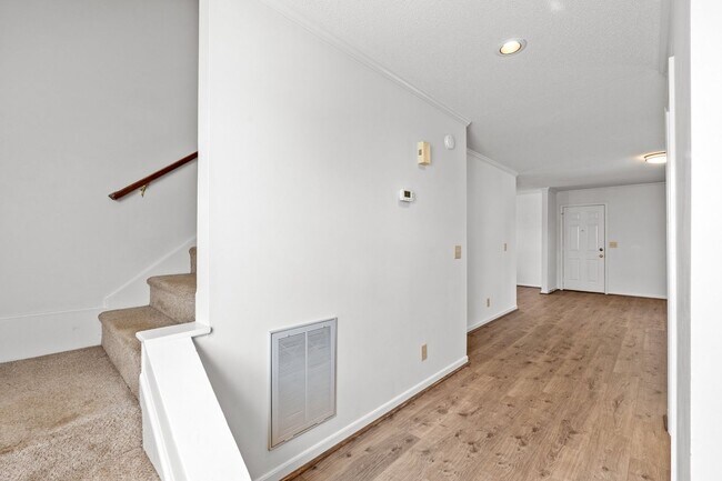 Building Photo - 203 Lancaster Ave