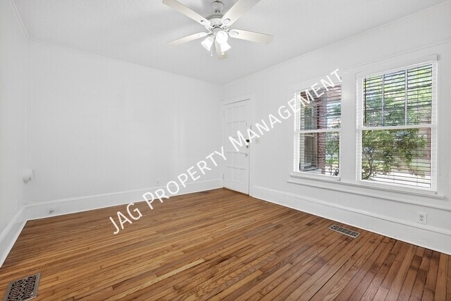 Building Photo - 2512 Park St