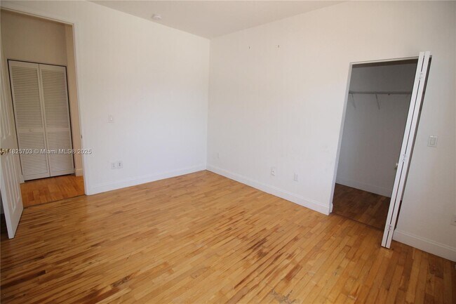Building Photo - 20732 SW 87th Ct