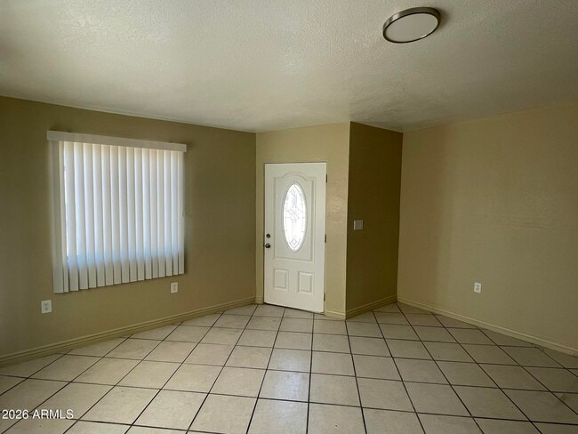 Building Photo - 1701 E Harvard St