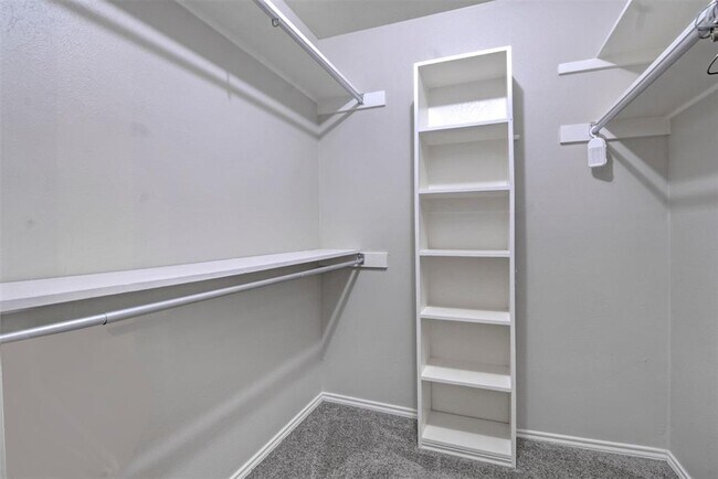 Building Photo - 5100 Verde Valley Ln