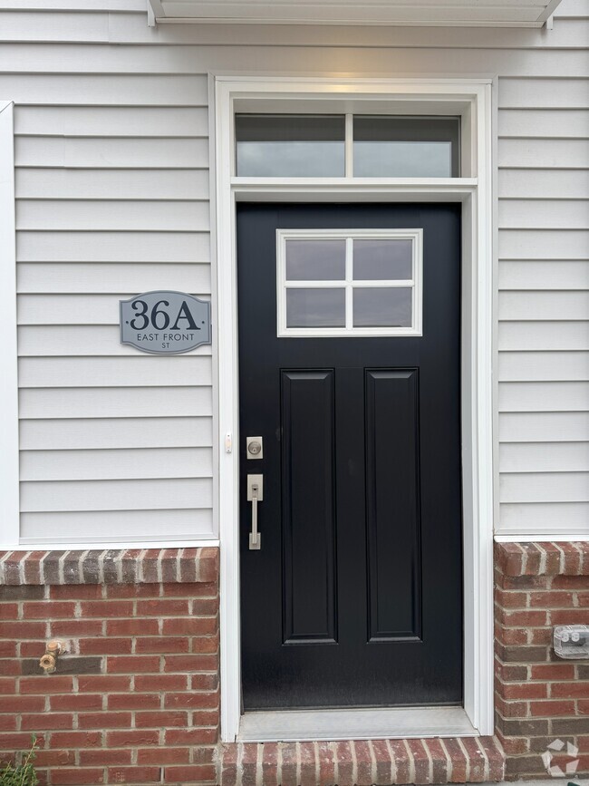Building Photo - 36 E Front St
