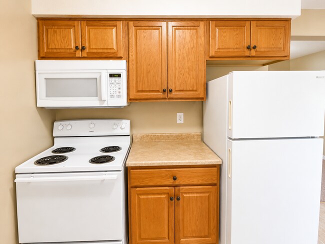 Building Photo - Spacious 3 Bed / 2 Bath Split-Level Duplex in Lee’s Summit