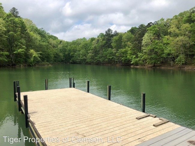 Building Photo - 3 br, 3 bath House - 701 Harts Cove Way