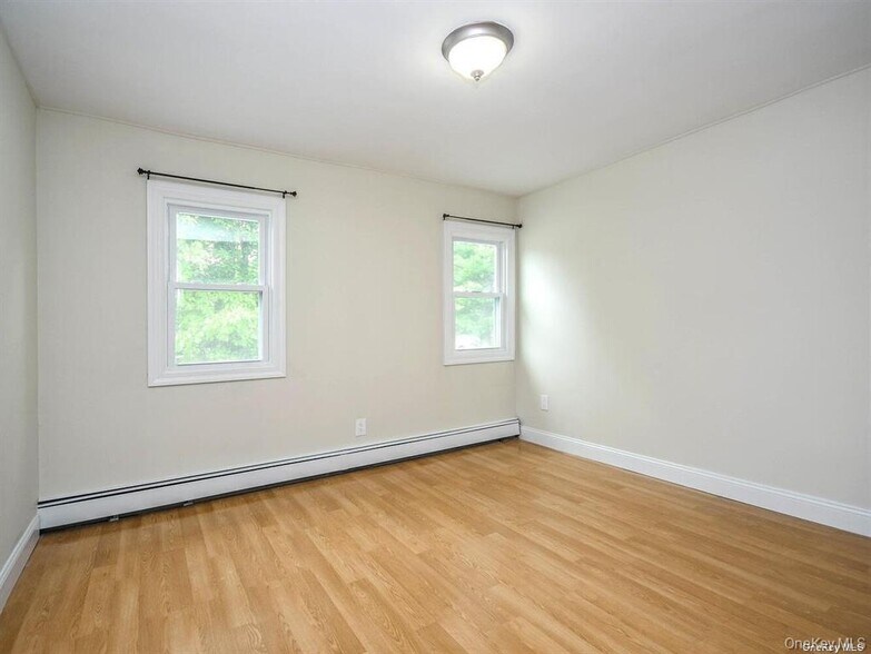 Building Photo - 39 Graywood Rd