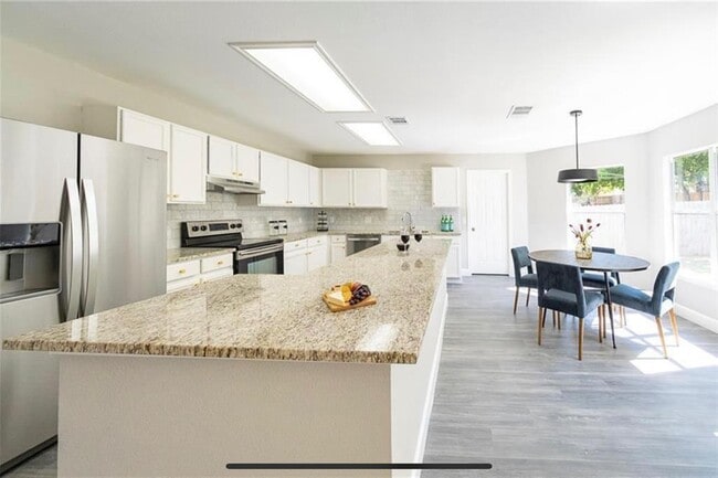 Building Photo - 12952 Dionysus Dr