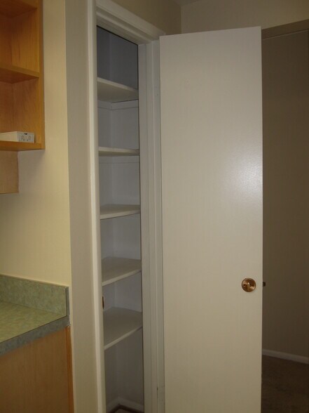 Building Photo - 15300 Wallbrook Ct