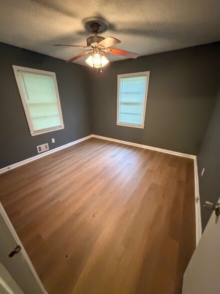Building Photo - 5696 Brenda Dr