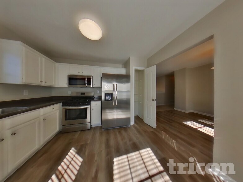 Building Photo - 162 Whetstone Way