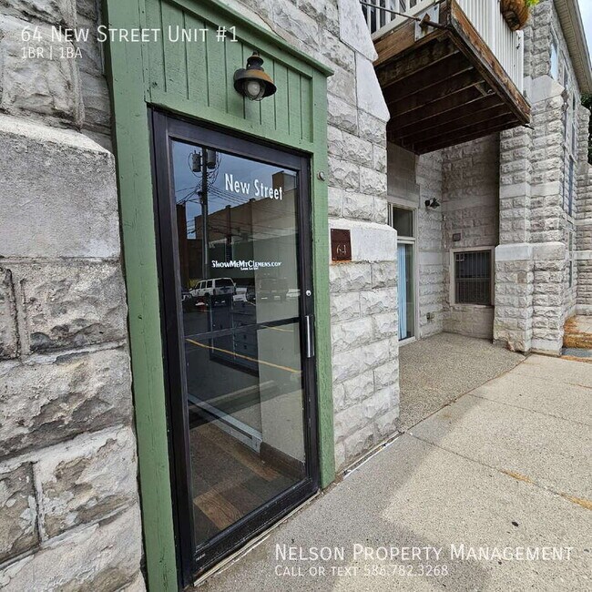 Building Photo - 64 New St
