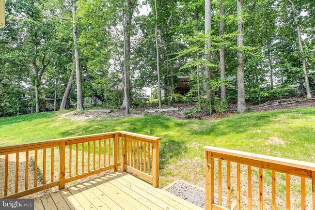 Building Photo - 10302 Laurel Ridge Way