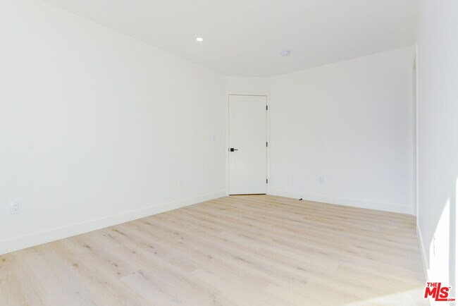 Building Photo - 1739 252nd St