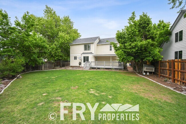 Building Photo - Spacious updated Green Valley Ranch two-story