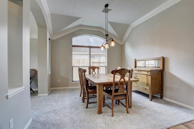 Building Photo - 9127 Morningstar Dr