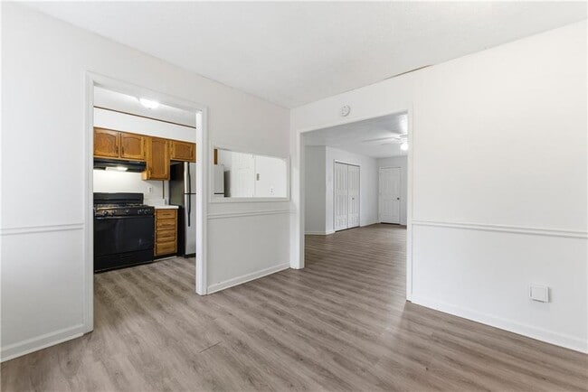 Building Photo - 2130 Fieldstone View Ct SE