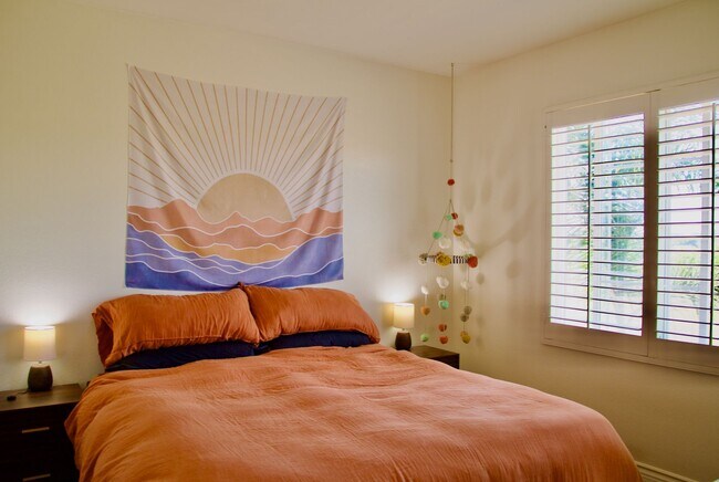 Building Photo - Carlsbad Arroyo Retreat