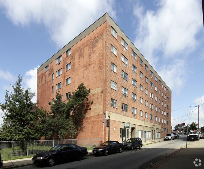 Building Photo - Slater House