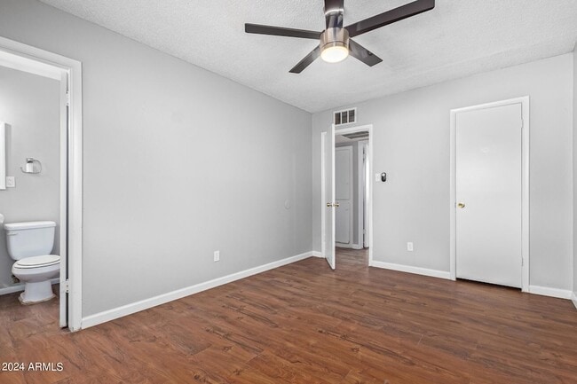 Building Photo - 6134 W Mulberry Dr