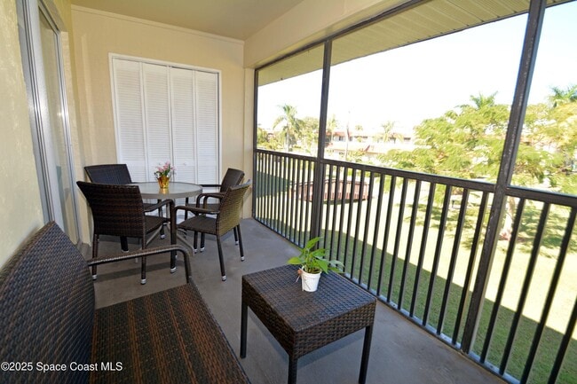 Building Photo - 201 St Lucie Ln