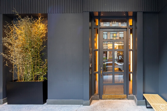 Entrance - Tribeca Court