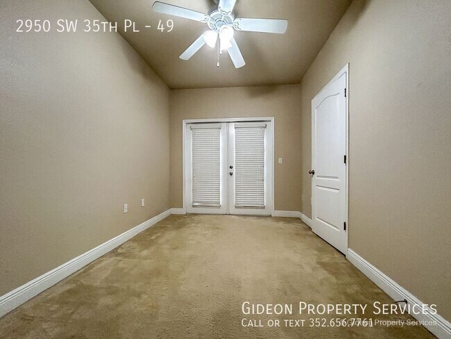 Building Photo - 2950 SW 35th Pl