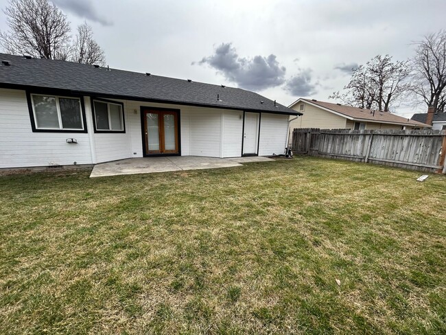 Building Photo - Charming West Boise Home - Newly Updated