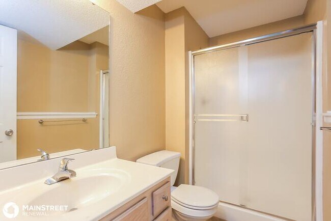 Building Photo - 209 NW 113th St, Kansas City, MO 64155