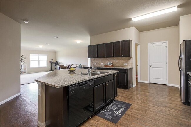 Building Photo - 11916 Riparian Rd
