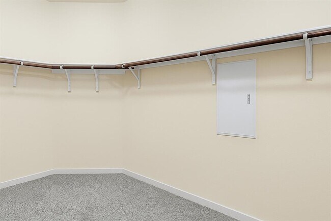 Building Photo - 3013 Louris Ln
