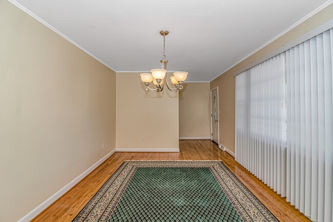 Building Photo - 1303 SC-90