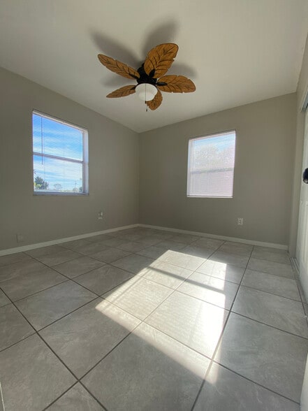 Building Photo - 2901 Garden Terrace NE