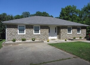 Building Photo - 91-93 Meadowbrook Drive Duplex