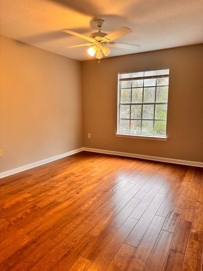 Building Photo - 3591 Kernan Blvd S